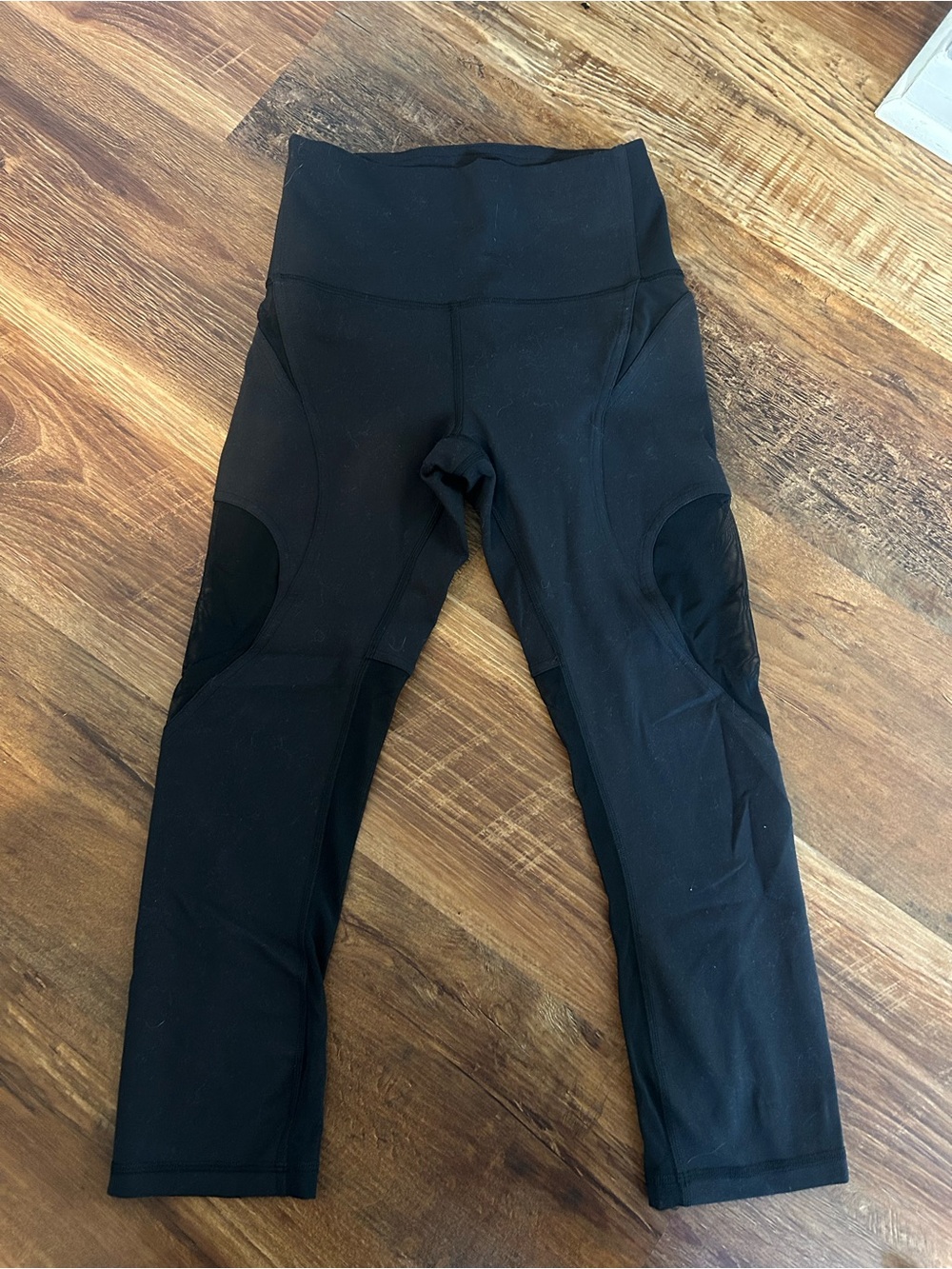 Black High-Waist Active Leggings - cropped
